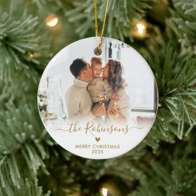 Modernes Gold Script Family Foto Frohe Weihnachten Keramik Ornament (Baum)