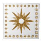 Modernes Gold-Sternexplosion-Design des Mittelalte Fliese<br><div class="desc">Modernes, inspiriertes Design aus der Mitte des Jahrhunderts, eine Vintage Retro-Gold-Sternexplosion auf weißem Hintergrund, gerahmt durch eine Grenze von kleineren Sternexplosionen. Einfaches, sauberes, modernes, nahtloses Design. Erstellen Sie Ihr eigenes benutzerdefiniertes Muster, indem Sie die angegebenen Felder verwenden, oder wenden Sie sich mit der Schaltfläche "Nachricht" an den Designer, um Hilfe...</div>