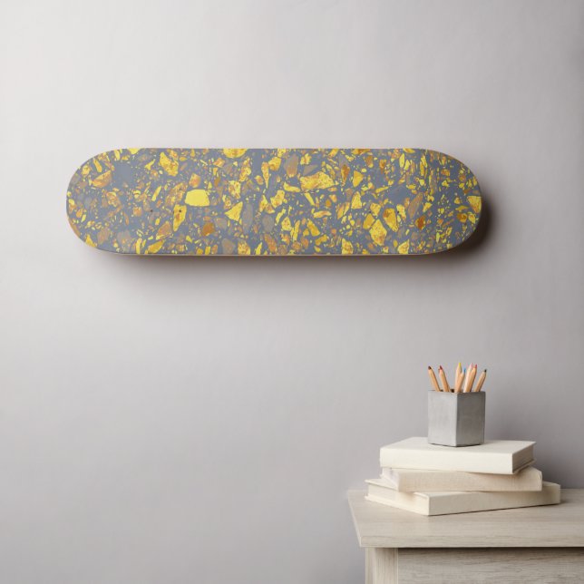 Modernes Gold Terrazzo Muster Skateboard (Wandkunst (Horz))