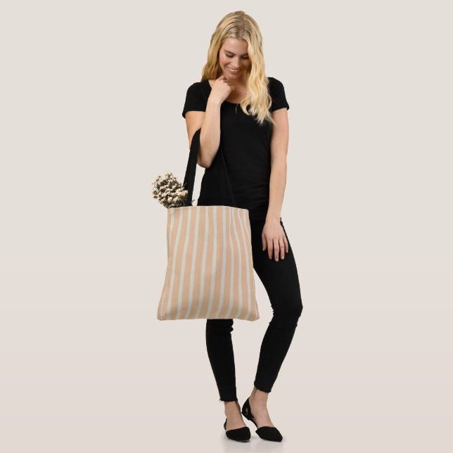Modernes Gold und Creme gestanzt (Am Model)