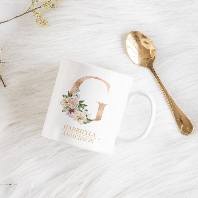 Modernes Gold Watercolor Blume Letter G | Monogram Kaffeetasse (Von Creator hochgeladen)