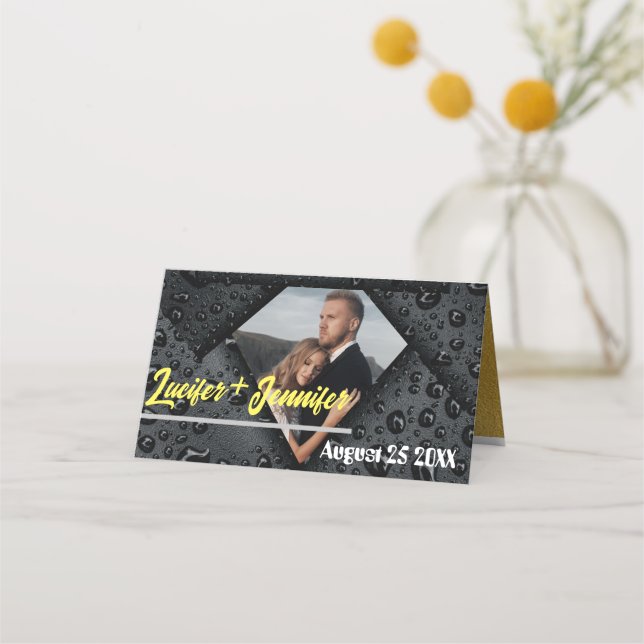 Modernes goldenes Diamant-Hochzeitsmaßgeschneidert Platzkarte (Vorderseite)