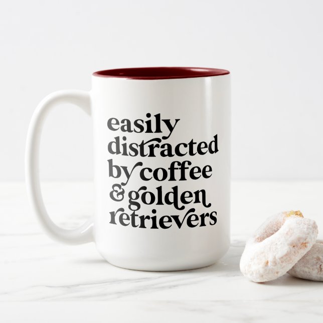 Modernes Goldenes Retriever Personalisiert Zweifarbige Tasse (Mit Donut)