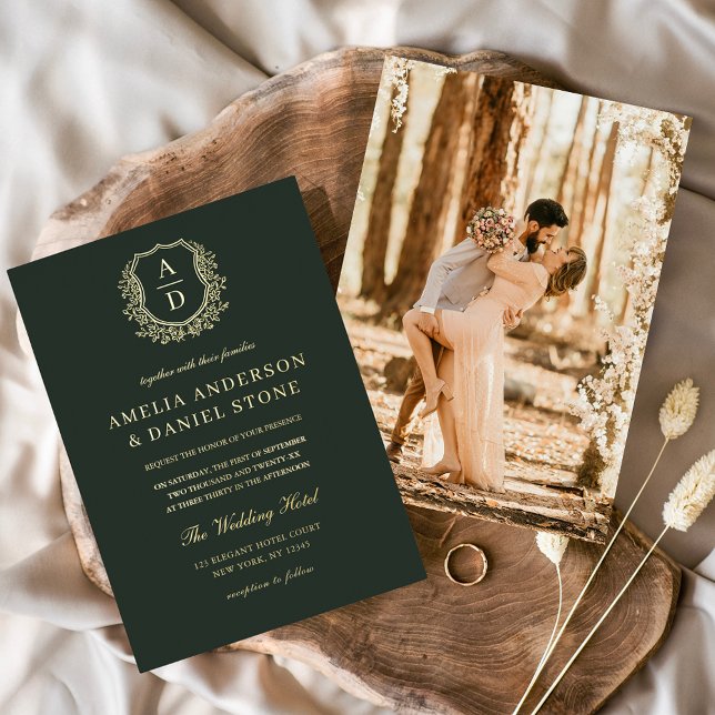 Modernes Goldleafy-Wappen Monogram-Foto Hochzeit Folieneinladung (Von Creator hochgeladen)