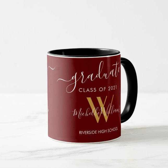Modernes Graduate 2021 Maroon Gold Monogram Name T Tasse (VorderseiteRechts)