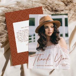 Modernes Graduate Terracotta Script Foto Abschluss Dankeskarte