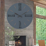 Modernes Grau-Rauch mit römischen Zahlen Große Uhr<br><div class="desc">Modernes Grau-Rauch mit römischen Zahlen.</div>