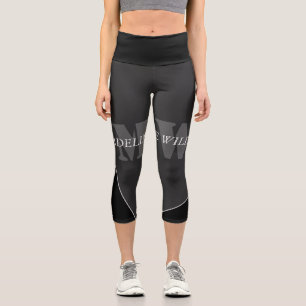 Modernes Grau-Schwarz-Monogramm Capri Leggings