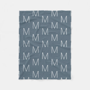 Modernes, grau-weißes Monogramm Fleecedecke