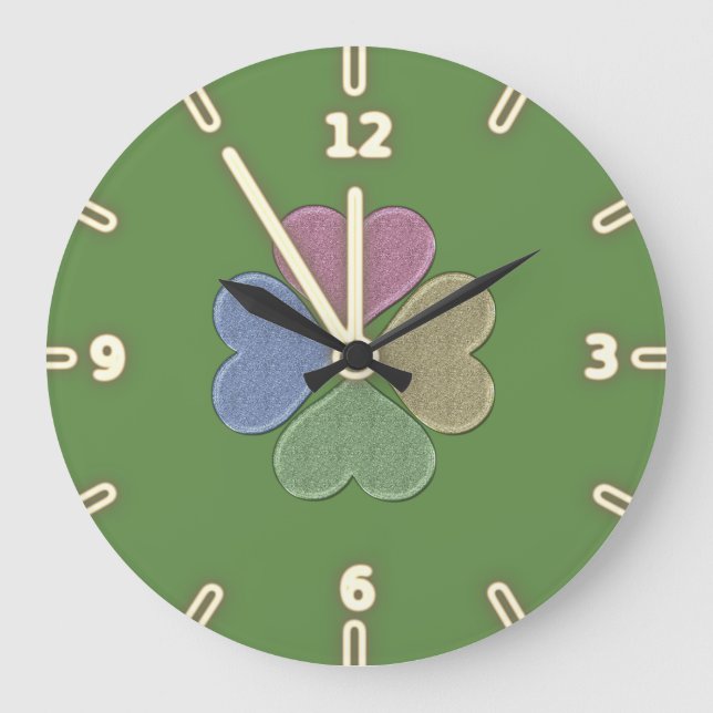 Modernes grünes irisches Kleeblatt, St. Patrick's  Große Wanduhr (Vorderseite)