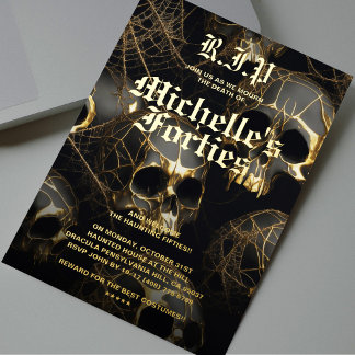Modernes Halloween 50. Geburtstagsparty Skull Gold Folieneinladung
