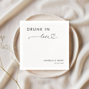 Modernes Heart Script Betrunken in Liebe Elegante  Serviette