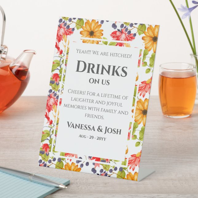 Modernes, helles Blumenmuster Hochzeitssymbol für  Sockelschild (In Situ)