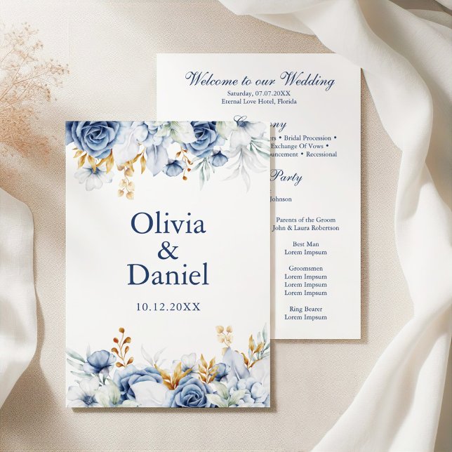 Modernes Hochzeitsprogramm für Blaue und Goldene F Programm (Modern Bluen and Gold Floral Wedding Program on an elegant white wedding table)