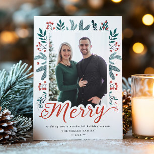 Modernes Holly and Pine Frohe Weihnachtsskript-Fot Feiertagskarte