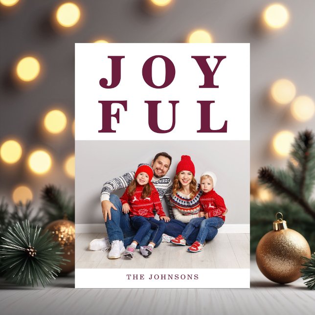 Modernes Joyful Burgund Weihnachts-Foto Feiertagskarte (Modern Joyful Burgundy Christmas Photo Holiday Card)