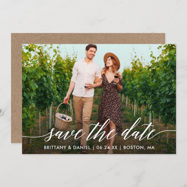 Modernes Kalligrafie Script Kraft Couple Foto Save The Date (Vorne/Hinten)