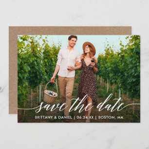 Modernes Kalligrafie Script Kraft Couple Foto Save The Date
