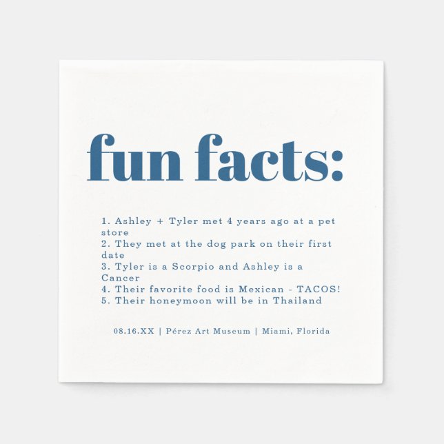 Modernes Klassisches Blau | Fun Facts Wedding Serviette (Vorderseite)