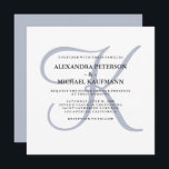 Modernes klassisches Monogramm | Dusty Blue Weddin Einladung<br><div class="desc">Diese stilvollen Einladungen zur Hochzeit zeigen Ihr Monogramm in einem großen,  modernen Text in staubblau auf weißem Hintergrund. Ein schlichter,  eleganter Look für Ihre moderne Hochzeit.</div>