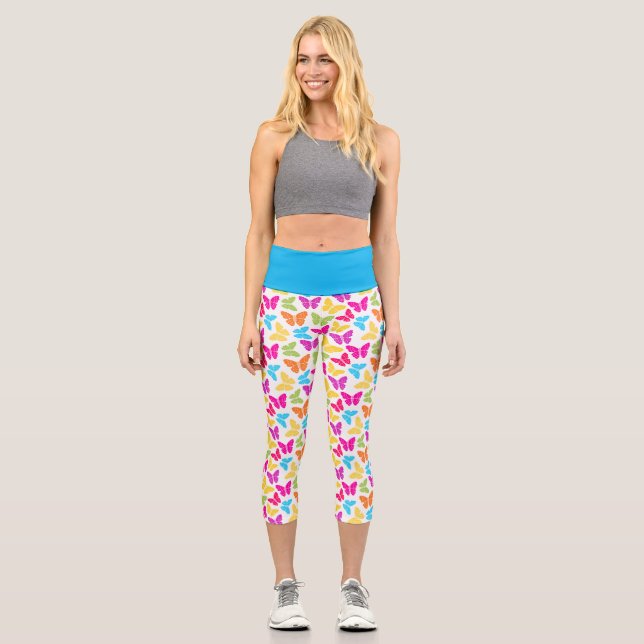 Modernes, lebendiges Rainbow Butterfly Niedliches  Capri Leggings (Vorderseite)