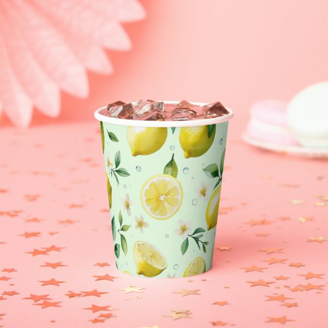 Modernes lemongelbes Blumenskript-Brautparty Pappbecher (Insitu)