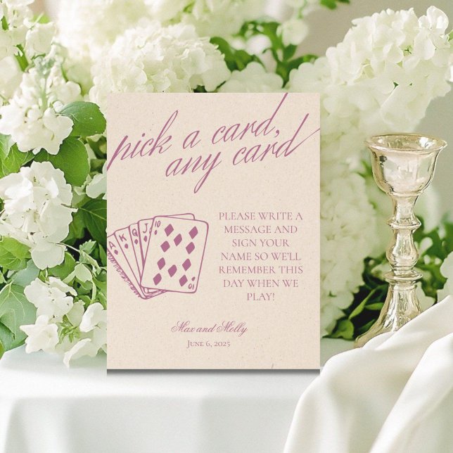Modernes Lila Hochzeitsspielkarten-Schild Sockelschild (Add a fun touch to your wedding or event with this modern serif playing cards guest book sign!)