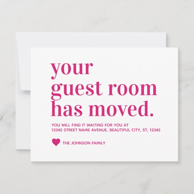 Modernes Magenta Pink Typografy Guest Room Moving Ankündigung (Vorderseite)