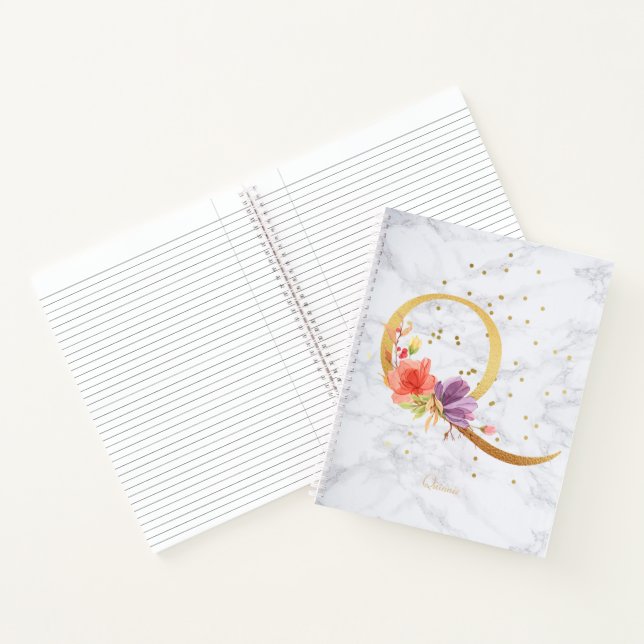 Modernes Marmorwasser goldenes Monogramm Letter Q Notizbuch (Innenseite)