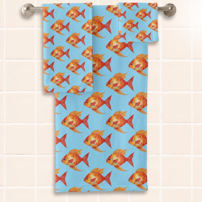 Modernes Meeresleben Niedlich Orangefische Fische  Badhandtuch Set (A set of bathroom towels in light blue patterned with orange fish. Ideal for a sea life theme)