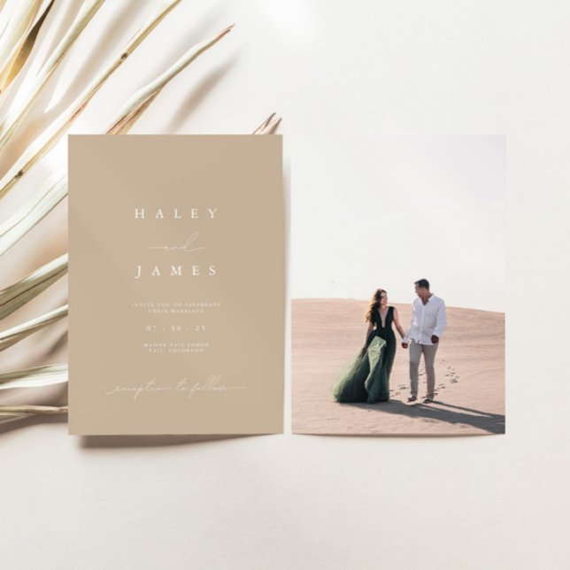 Modernes Minimal Dusty Beige Script Foto Hochzeit Einladung (Von Creator hochgeladen)