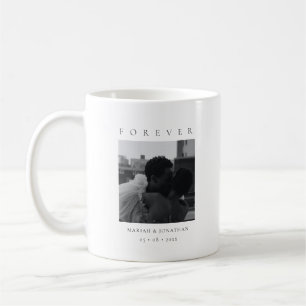 Modernes Minimal einfaches neu verheiratetes Foto Kaffeetasse