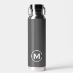 Modernes Minimal-Grauweißmonogramm Trinkflasche<br><div class="desc">Dieses moderne Design der Wasserflasche zeichnet sich durch einen grauen Hintergrund aus. Ihr Monogramm wird zunächst in fett weißem Text gedruckt,  um einen schlichten,  stilvollen und dennoch beruflichen Look zu erhalten.</div>