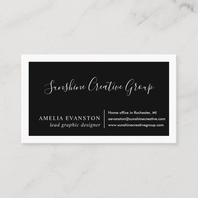 Modernes Minimal Schwarz und Weiß Visitenkarte (Vorderseite)