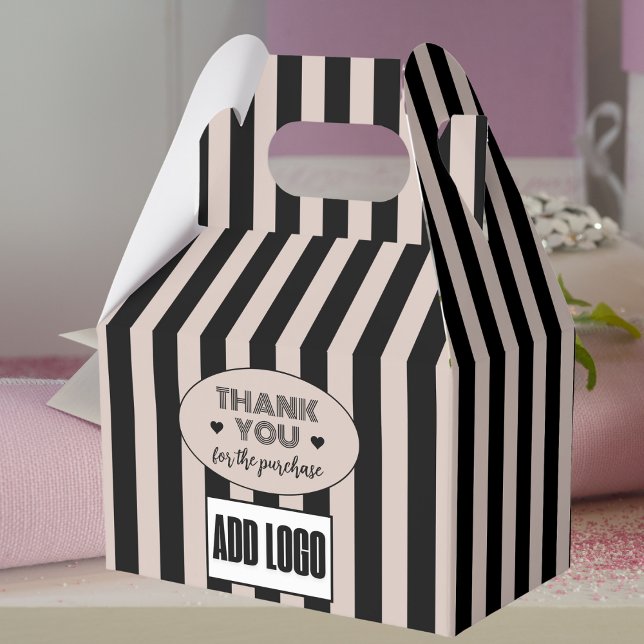 Modernes, minimales Beige-Black Stripes-Logo Geschenkschachtel (Von Creator hochgeladen)