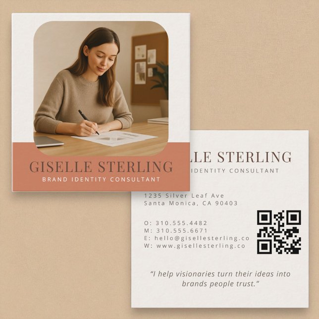 Modernes minimales Foto für Firmennamen Quadratische Visitenkarte (Von Creator hochgeladen)