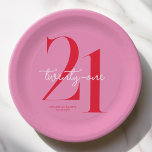 Modernes Minimalistisch rosa Rot 21. Geburtstag Pappteller<br><div class="desc">Moderne,  minimalistische Teller aus dem 21. Jahrhundert mit schlichter Gestaltung mit schicker Typografie und eleganter Schrift.</div>