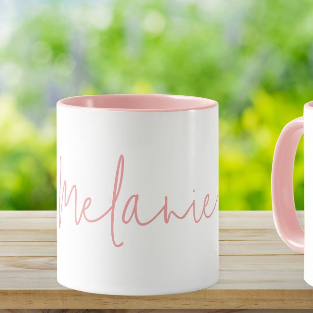 Modernes Minimalistisch rosa Weißes Tasse (Stylishly Personalize with Your Custom Name.)