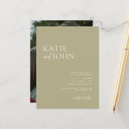 Modernes Minimalistisch Sage Green Wedding Foto Ankündigungspostkarte