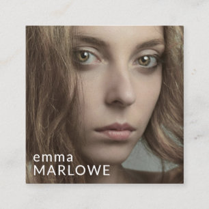 Modernes Minimalistisches Berufliches stilvolles F Quadratische Visitenkarte