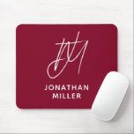 Modernes Minimalistisches Burgundy Monogramm Mousepad<br><div class="desc">Behalt deinen Arbeitsbereich stilvoll und funktional mit diesem modernen Minimalistischen Burgundy Monogram Mouse Pad. Das schlanke Design zeichnet sich durch ein individuell anpassbares Monogramm auf einem minimalistisch olivgrünem Hintergrund aus, und der rutschsichere Gummifuß sorgt für einen sicheren Griff auf jeder Oberfläche. Dieses Mauspad ist sowohl für den beruflichen als auch...</div>