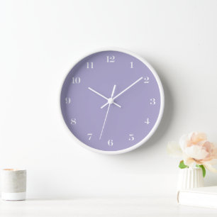 Modernes minimalistisches Chic Lavendel und Weiß Uhr