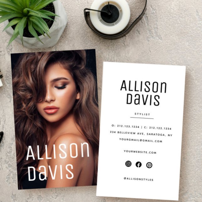 Modernes Minimalistisches, einfaches Berufliches F Visitenkarte (Von Creator hochgeladen)