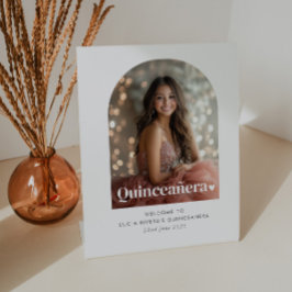 Modernes Minimalistisches Foto aus Quinceañera Her Sockelschild