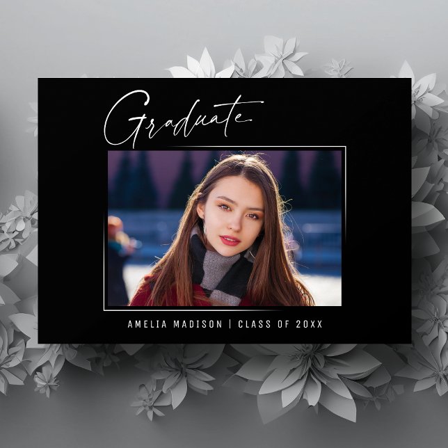 Modernes Minimalistisches Foto für Ink Script Grad Ankündigung (Von Creator hochgeladen)