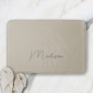 Modernes minimalistisches Monogramm Beige Schriftn Badematte