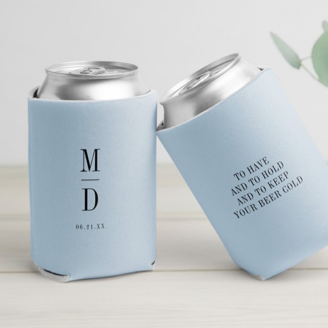 Modernes Minimalistisches Monogramm-Hochzeitsstipe Dosenkühler (Light blue can cooler with a minimalist monogram design and “the other side “To have and to hold ...)