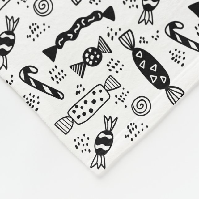 Modernes Minimalistisches skandinavisches Bonbon Fleecedecke (Ecke)