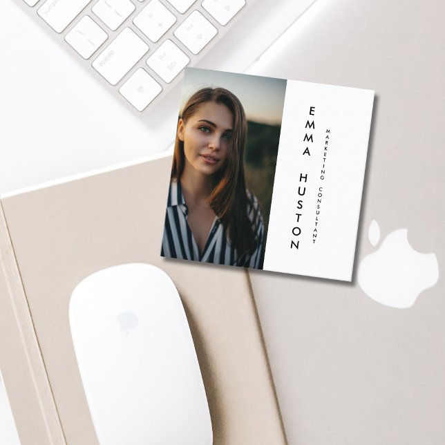 Modernes Minimalistisches Typografie-Foto Quadratische Visitenkarte (Modern Minimalist Typography Photo Square Business Card)