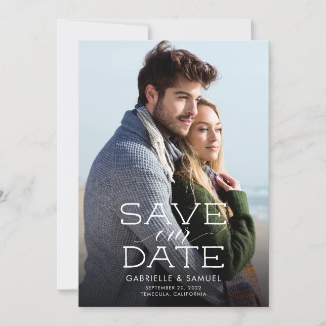 Modernes Minimalistisches vertikales Foto Save the Date (Vorderseite)